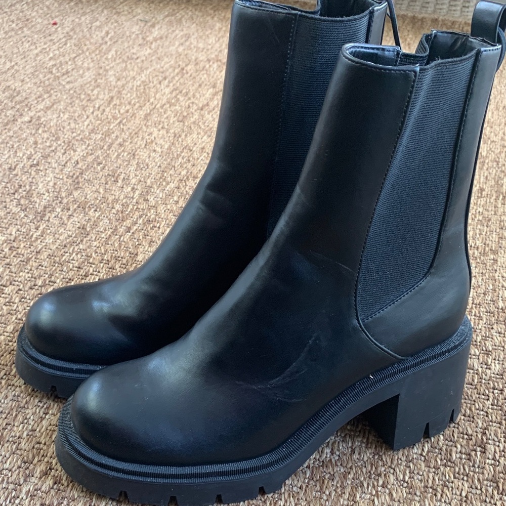 Zara Black Ankle Boots with Chunky Heel